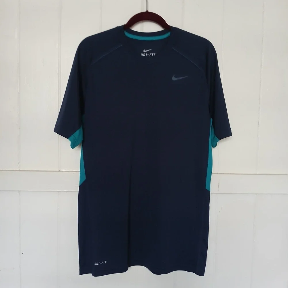 NIKE Shirt Dri-FIT Legacy Swoosh Logo Athletic Performance Men's‎ Medium Blue
